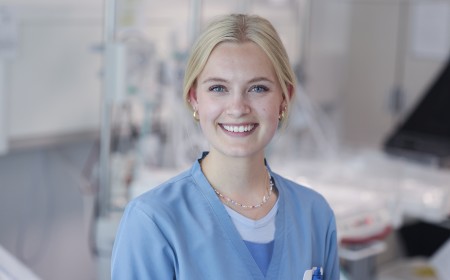 jordemoder, Kirstine, studieportræt